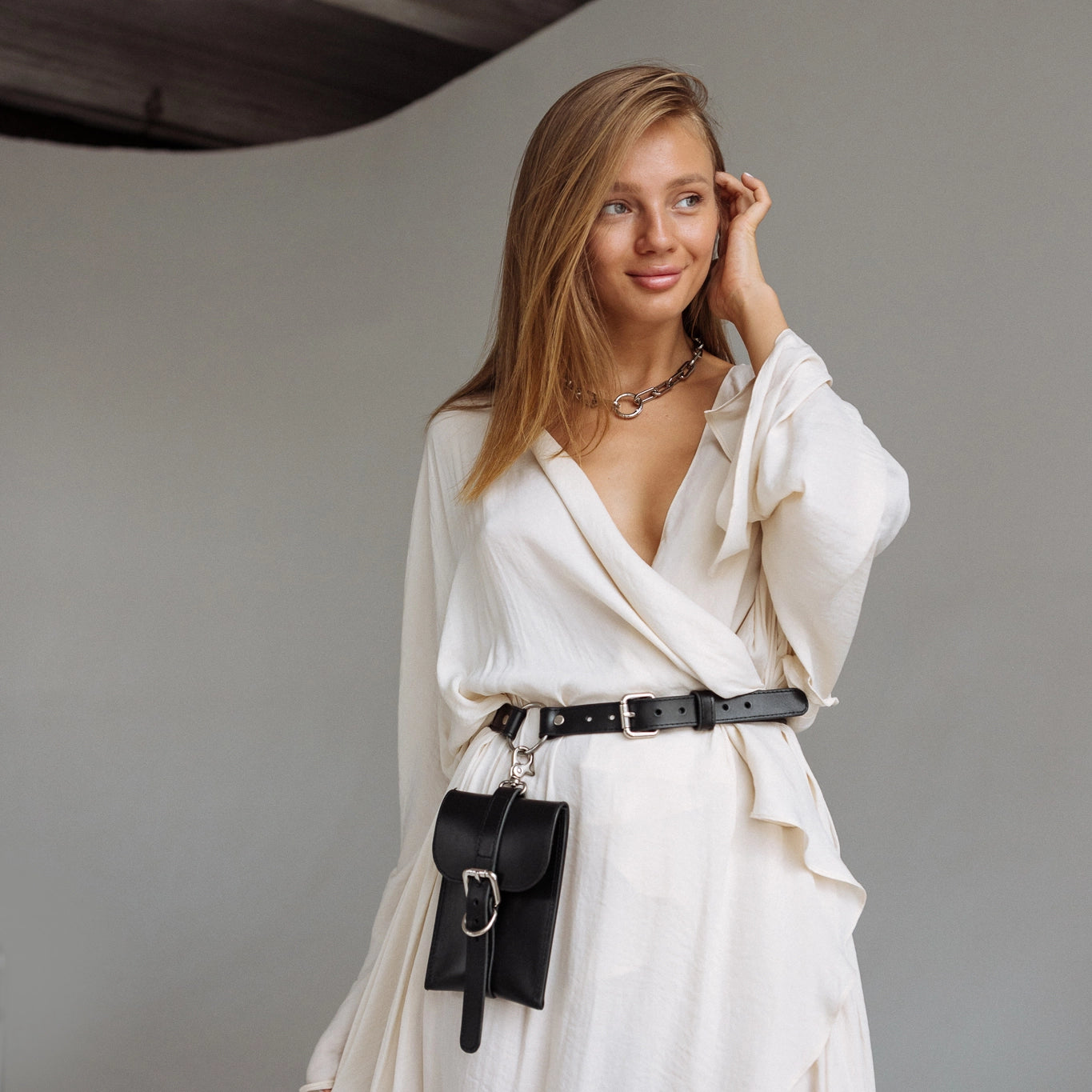 Leather Belt Bag VEL — Handmade Leather Bag for Women | Brunetka Harness