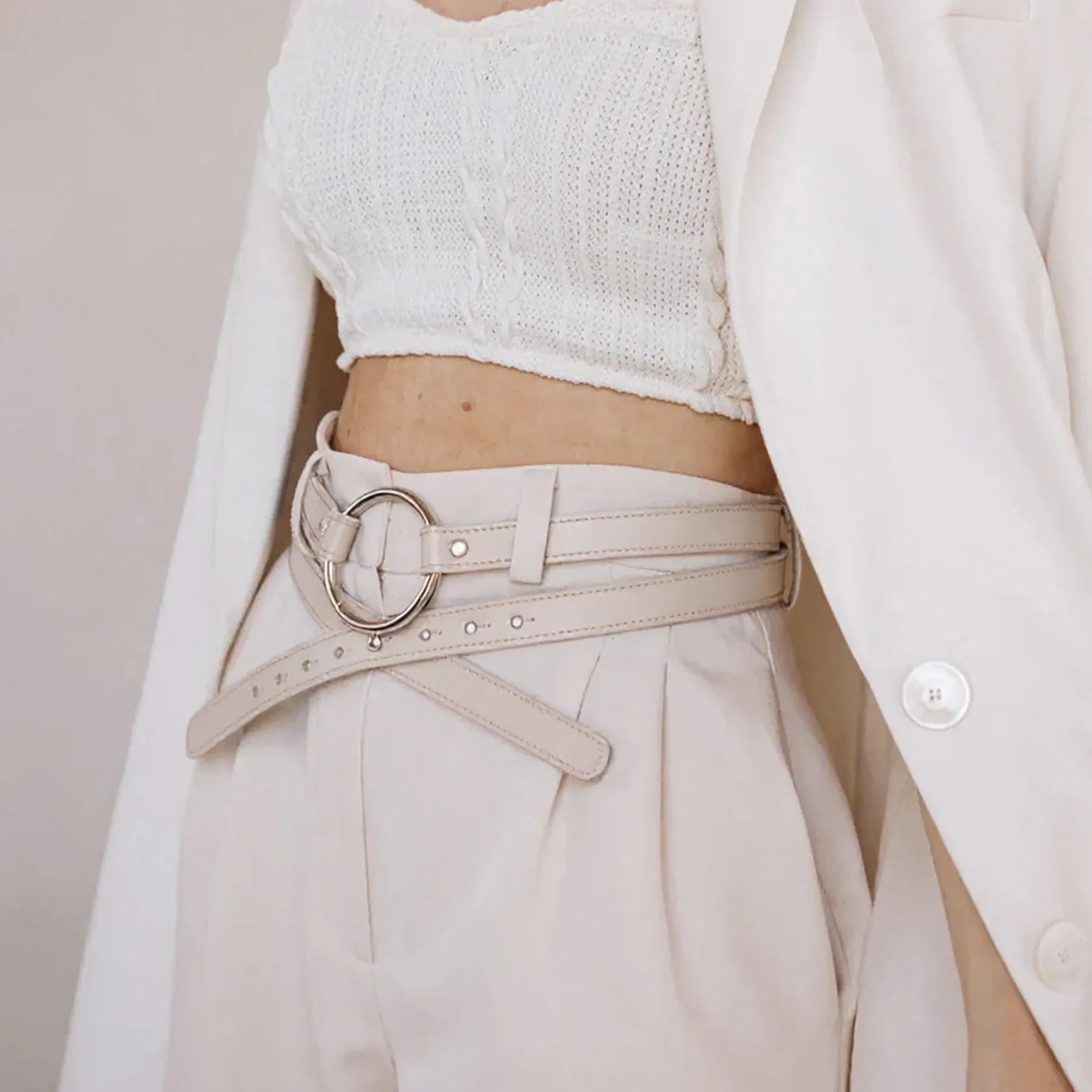Leather Belt With Rings ELYSSARA — Handmade Leather Belt for Women | Brunetka Harness