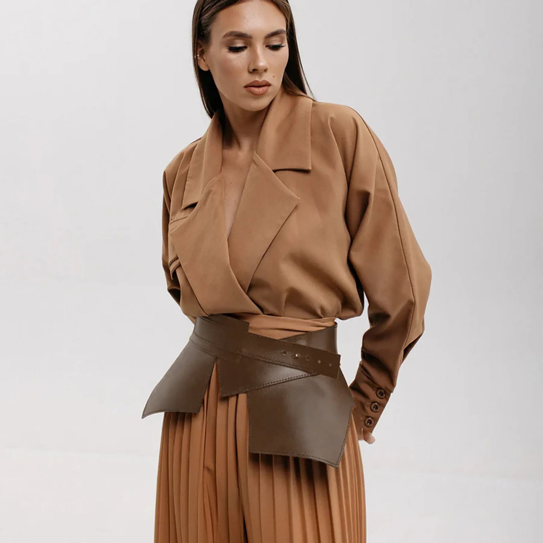 Leather Basque Belt Wing ELLE — Handmade Leather Basque for Women | Brunetka Harness