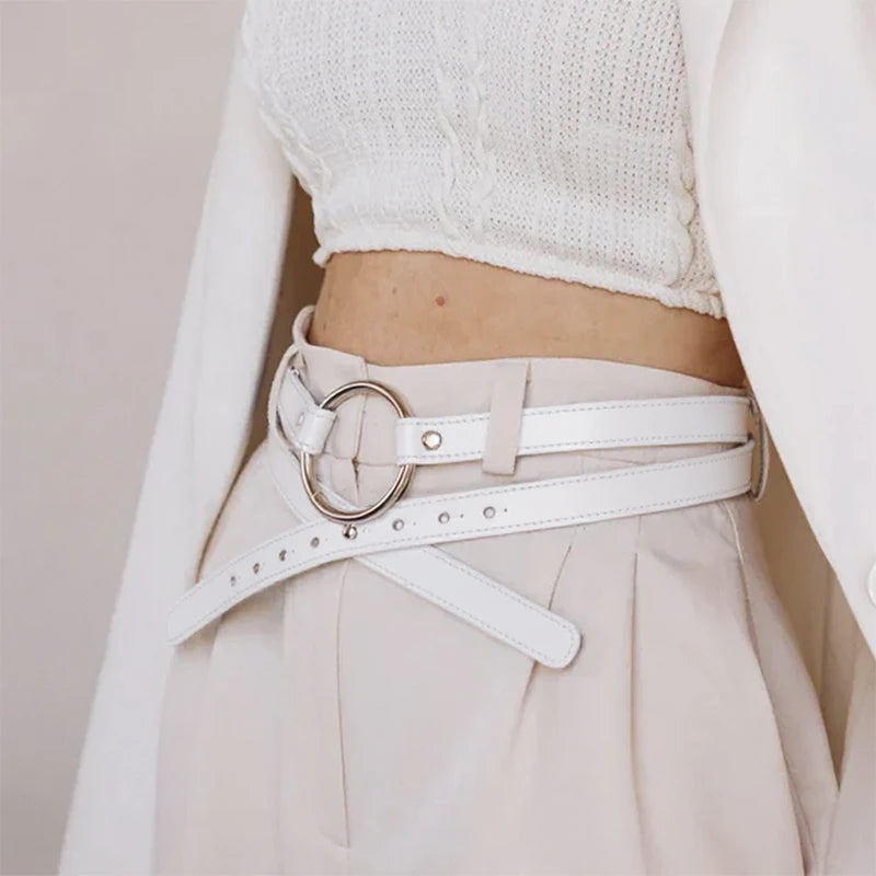 Leather Belt With Rings ELYSSARA — Handmade Leather Belt for Women | Brunetka Harness